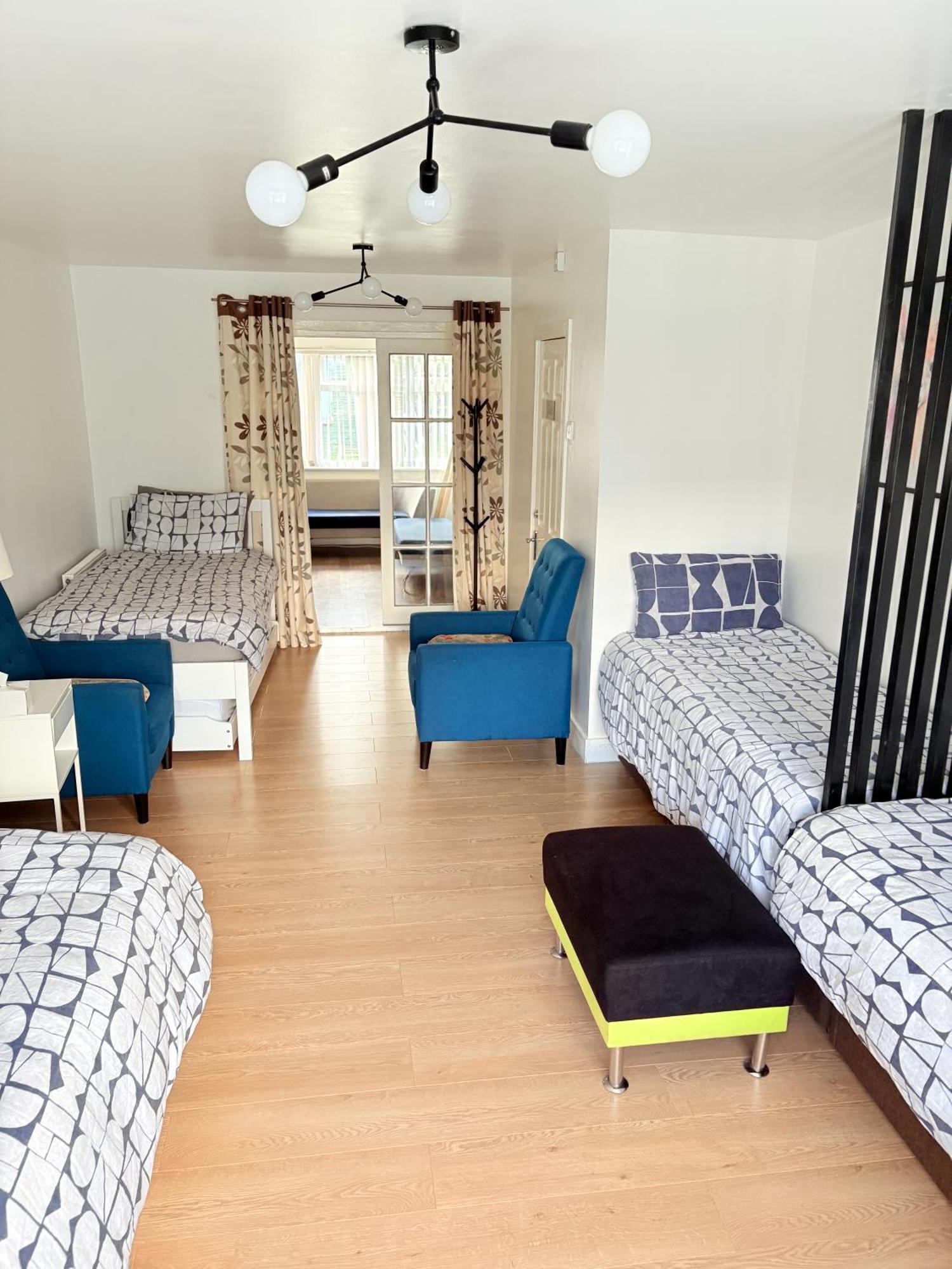 Guest house Luton - Newly Renovated Ideal For Short Stay, Close To Airport Train Station, Free Parking Off Street , Luxury Comfort In Price Luton (Bedfordshire)